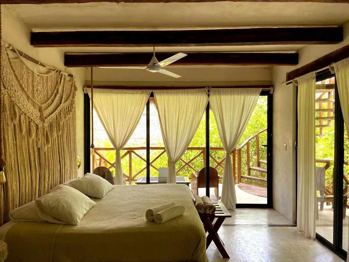 La Casa De Mia Tulum Hotell 2*,